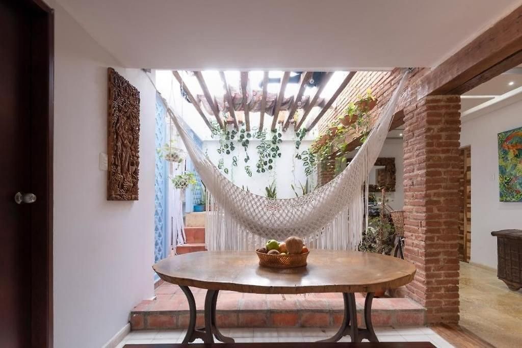 Apartamento Charming Old Loft With Jacuzzi!